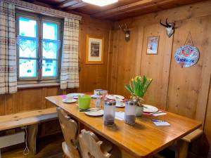Lauschige Hütte